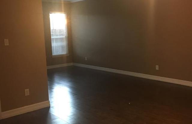 6815 Independence Boulevard Gallery 4