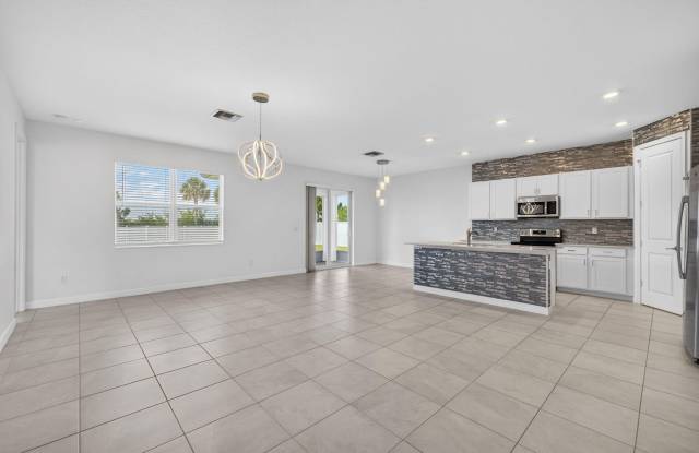 13275 NW Copper Creek Drive Gallery 3