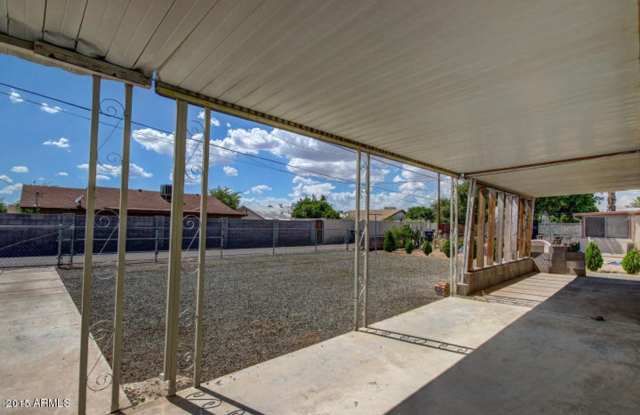 2 Bed/2 Bath Youngtown Area - 10636 North 114th Avenue, Youngtown, AZ 85363