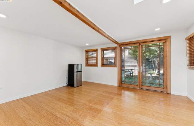 2112 Mckinley Ave Unit D4 Gallery 3