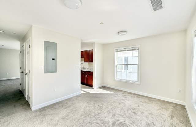 37 Fairfield Avenue Gallery 4