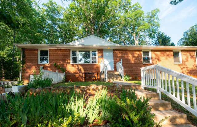 5 Bedroom Home in Lynchburg Gallery 1