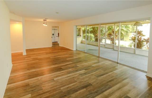 5654 Eichen Circle W Gallery 3