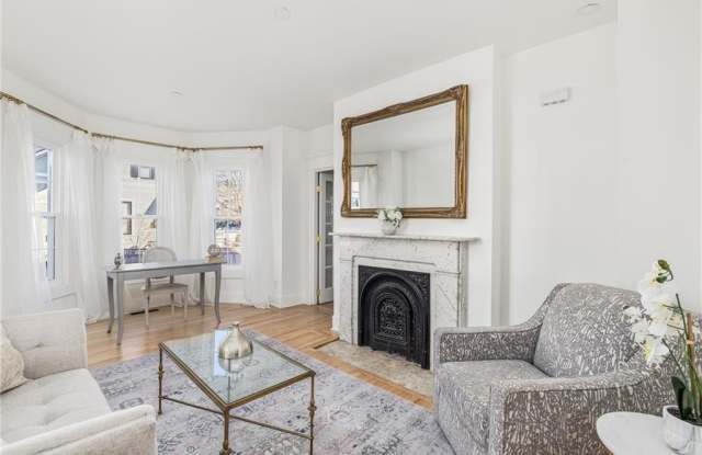 17 Old Beach Road Gallery 2