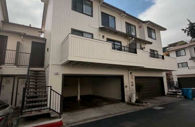 BEAUTIFULLY UPGRADED VALLEJO CONDO WITH TWO-CAR GARAGE! Gallery 1