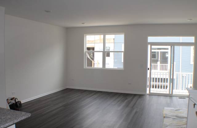 1601 Albany Street Gallery 3