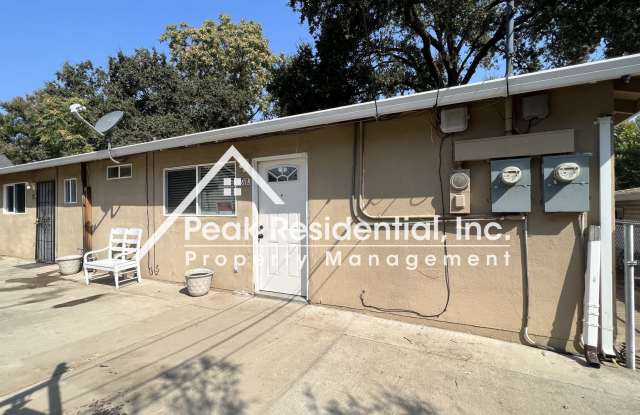 Carmichael 2bd/1ba Duplex near Manzanita & Auburn Blvd photos photos