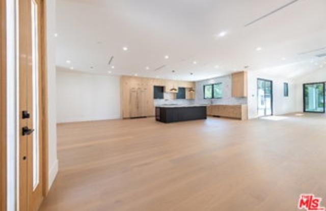 23346 Calvert Street Gallery 3