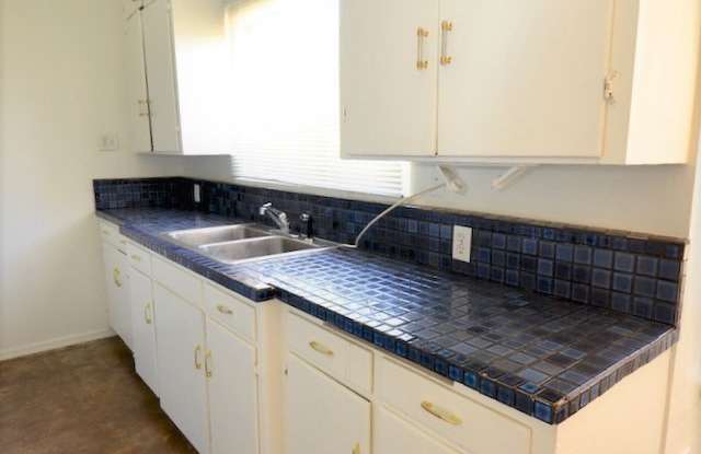 1404 East Almeria Road Gallery 4