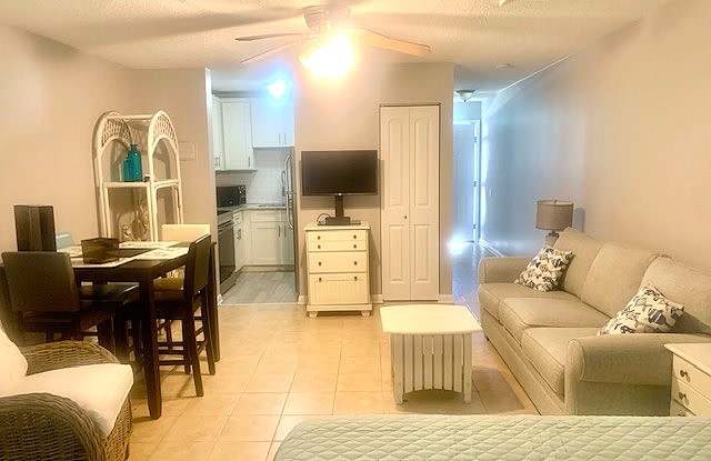301 B Lullwater Dr - 301 Gallery 1