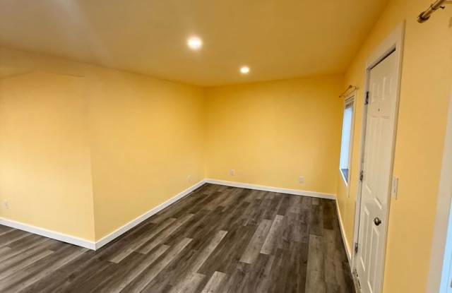 Pet friendly, Cozy 2bdrm 1 bath photos photos