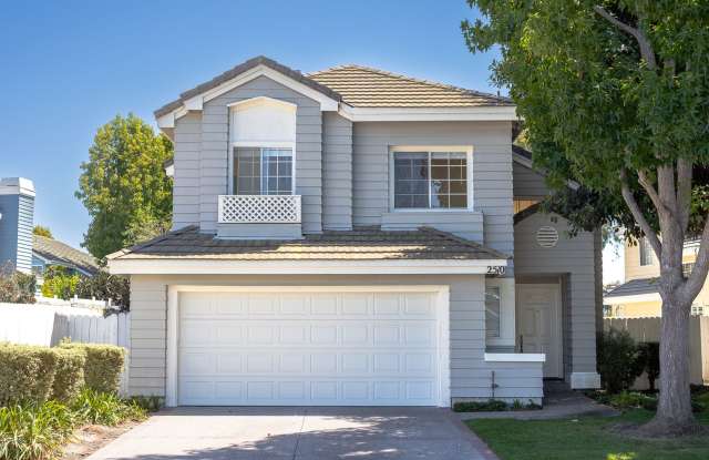 3 Bedroom + 2 Bathroom House | Western Pacific Cove | Port Hueneme | Unfurnished Gallery 1