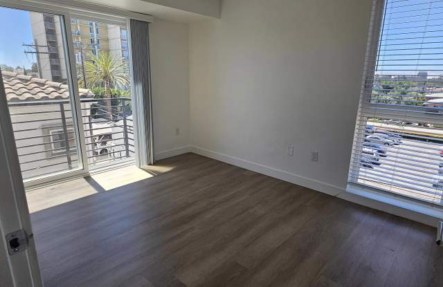 Indiana Street Apartments Gallery 2