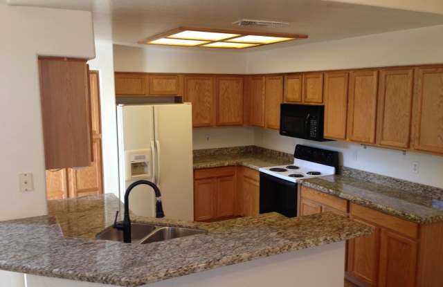 10146 E Carmel Cir Gallery 3
