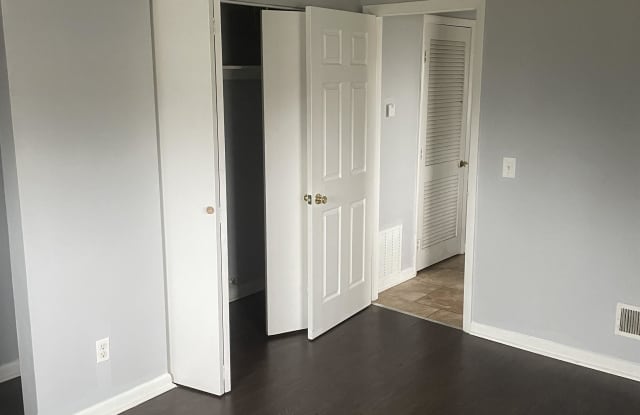 1303 Chardon Court - C Gallery 4