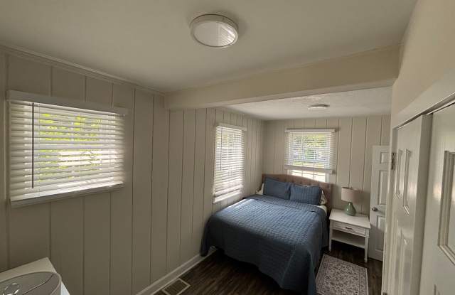 1231 BROOKWOOD DR Available 6/1/2027-28 and  6/1/2028-2029  Fully FURNISHED  (Short/Long Term) Gallery 3