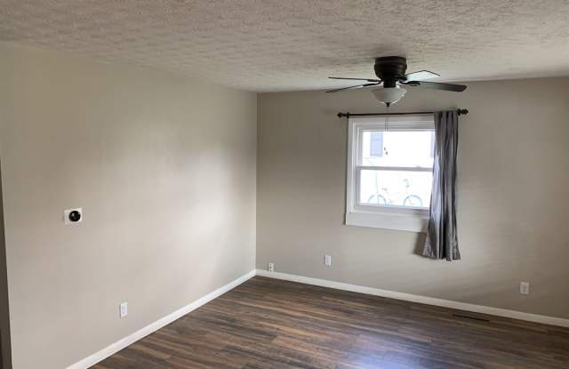 4546 Moraine Avenue Gallery 4