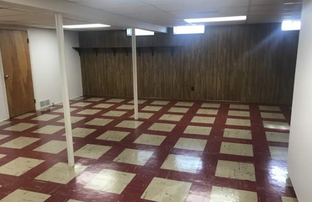 13469 Garfield Gallery 2