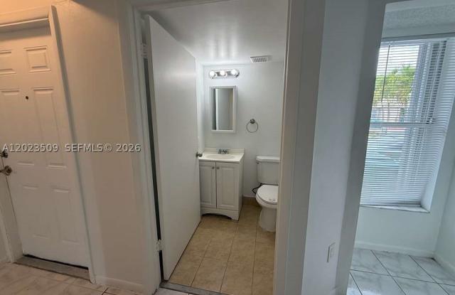 1137 NW 123rd Court Gallery 3