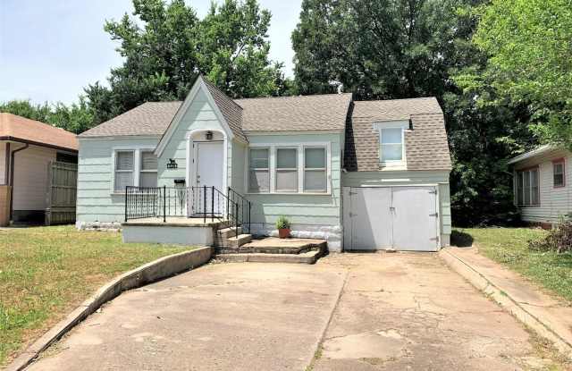 526 N 8th - 526 North 8th Street, Ponca City, OK 74601