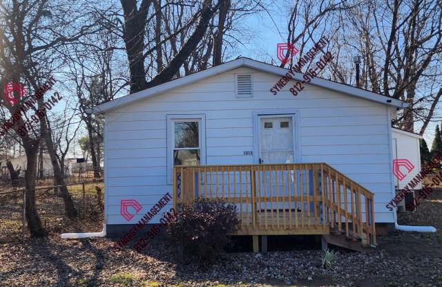 1010 Stewart Avenue - 1010 Stewart Avenue, Henderson, KY 42420