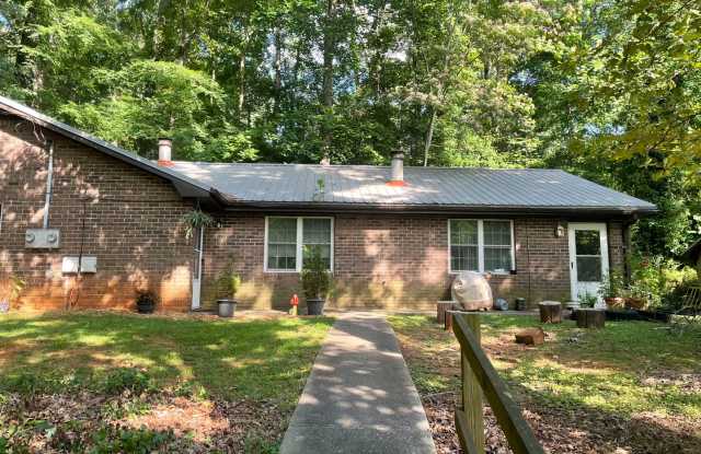 2 bedroom 1 bath duplex is located off Whitehead Rd! photos photos 2 bedroom 1 bath duplex is located off Whitehead Rd! photos photos