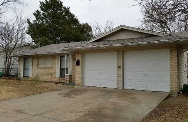 13236 Valley Forge Circle - 13236 Valley Forge Circle, Balch Springs, TX 75180