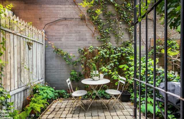 103 East 10th Street Gallery 2