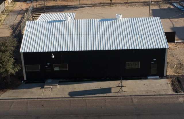 302 E 52nd St photos photos