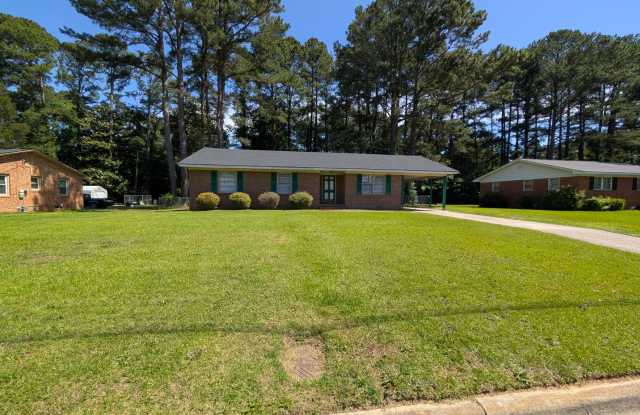 3 Bedroom, 1.5 Bath Home with HVAC  Fenced Backyard photos photos