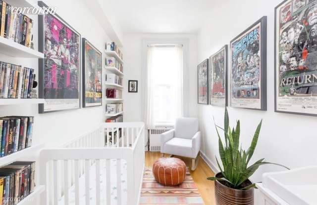 347 East 19th Street Gallery 4