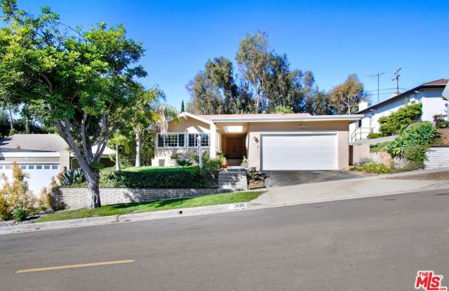 2623 S Beverly Dr photos photos