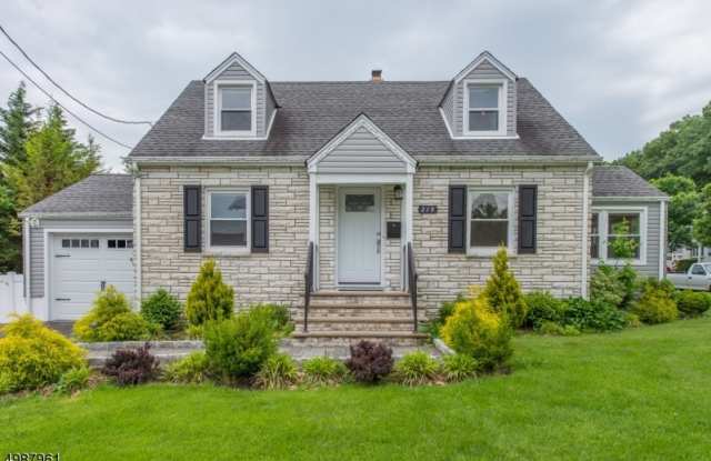 218 BEVERLY HILL RD - 218 Beverly Hill Road, Clifton, NJ 07012