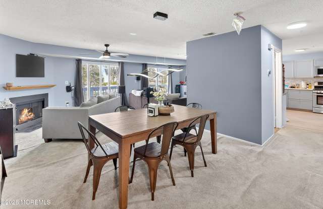 1111 Scarlet Oak Avenue Gallery 3
