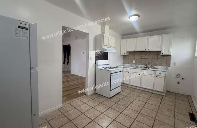 Newly remodeled,  3 Bedroom • 1 Bathroom home. Gallery 4