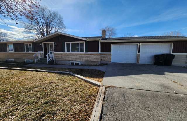 1378 N 800 E photos photos