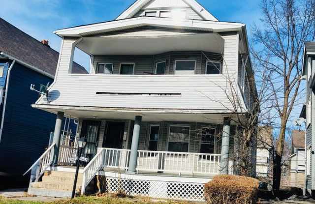 12405 Chesterfield Avenue photos photos