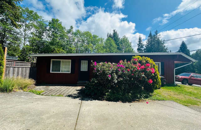 Charming 2-Bedroom Home Near Lake Padden photos photos
