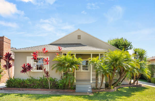 6542 West 80th Place Gallery 1