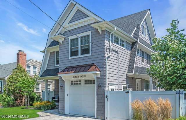 44 Cowart Avenue Gallery 3