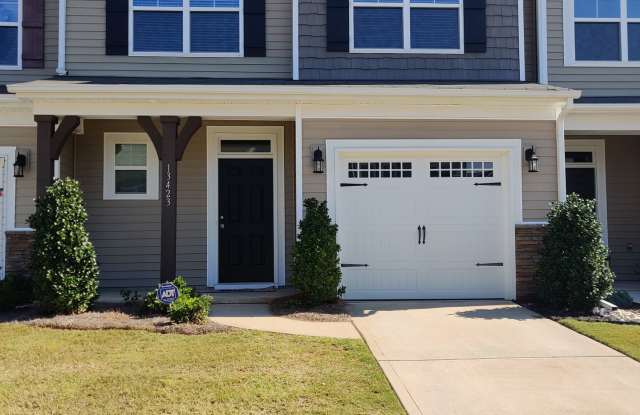 4 Bedroom, 2.5 Bath Townhome in Savannah Townhomes photos photos