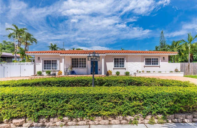 9901 SW 35th Ter photos photos