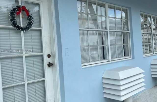 635 8th St photos photos