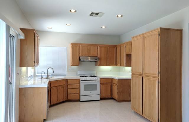 579 Sonoma St - 579 Sonoma Street, San Marcos, CA 92078