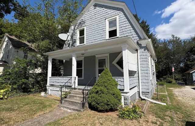 Three bedroom two bathroom home for rent photos photos