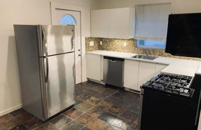 214 Kramer Way Gallery 3