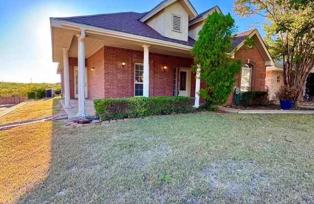 NOW AVAILABLE - Beautiful Patio Home in Southridge!! - 1 Southridge Drive, San Angelo, TX 76904