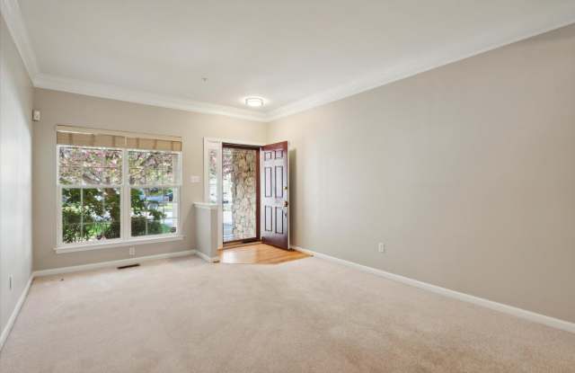 103 BIRCHWOOD Drive Gallery 3