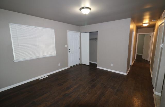 BEAUTIFUL NEWER HOME NEAR THE HIGHWAY SECTION 8 ACCEPTED - 1020 Stevenson Street, Gary, IN 46406