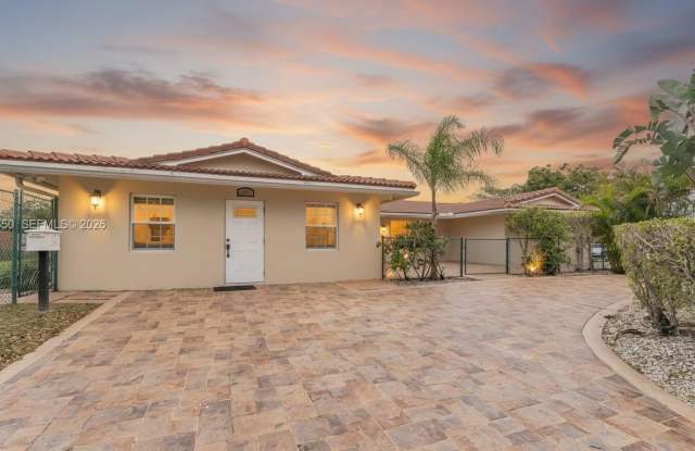 601 N 44th Ave photos photos